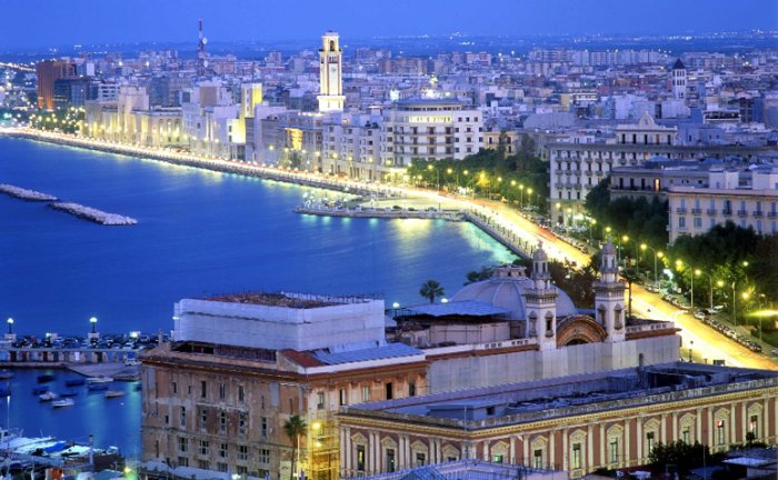 bari-notte-lungomare bari-notte-lungomare